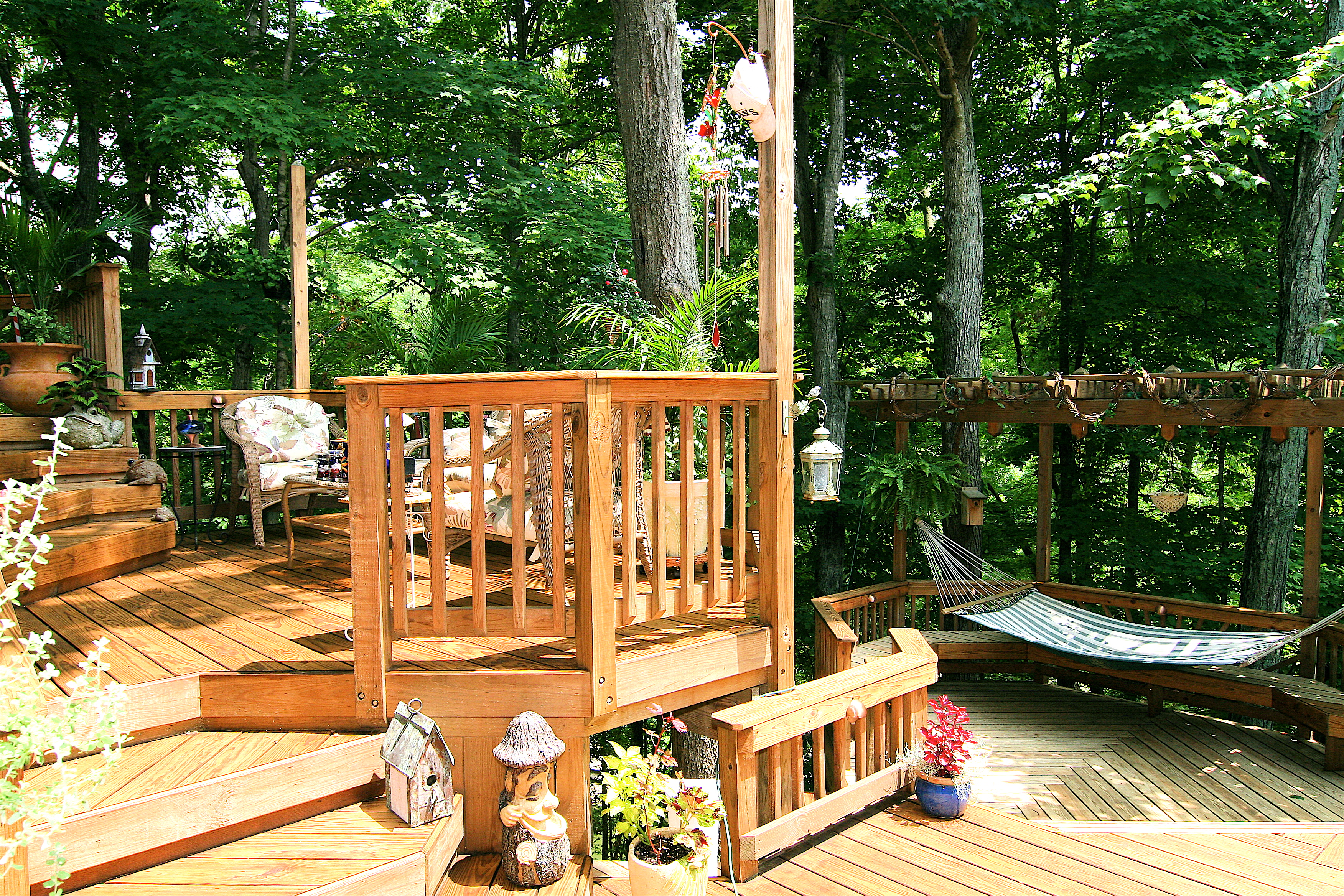 Custom Decks in Lexington, Kentucky by American Deck & Sunroom