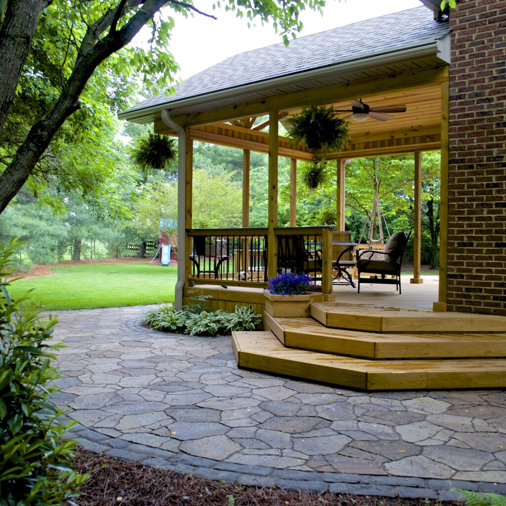 custom lanai